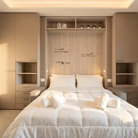 The Essential Vi - Private Parking Apartahotel 3*
