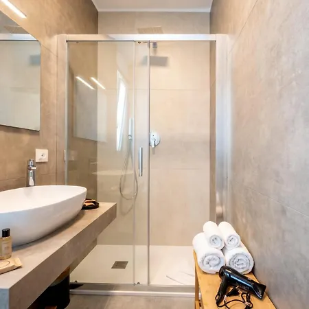The Essential Vi - Private Parking 3*